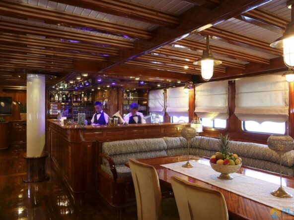 Queen Atlantis Kiralık Yat Tekne Gulet Mavi Yolculuk