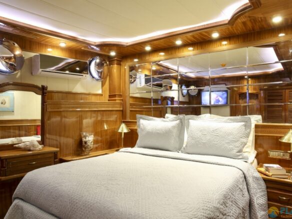 Queen Atlantis Kiralık Yat Tekne Gulet Mavi Yolculuk