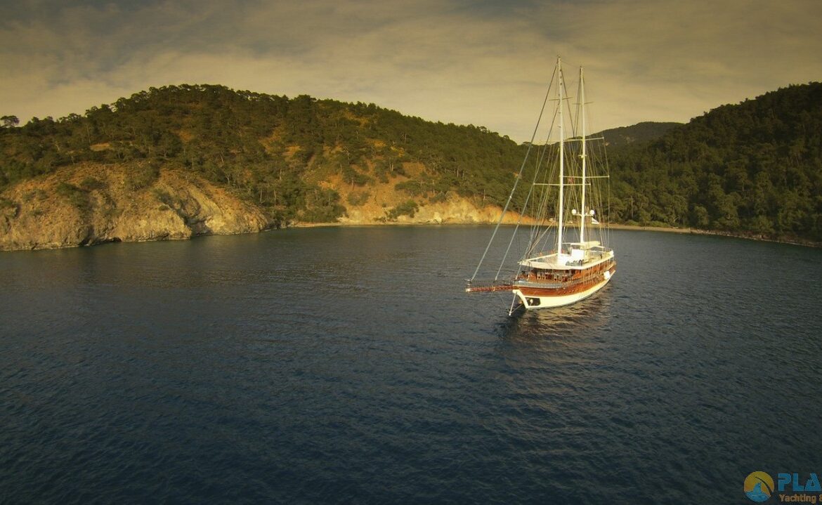 Queen Atlantis Kiralık Yat Tekne Gulet Mavi Yolculuk