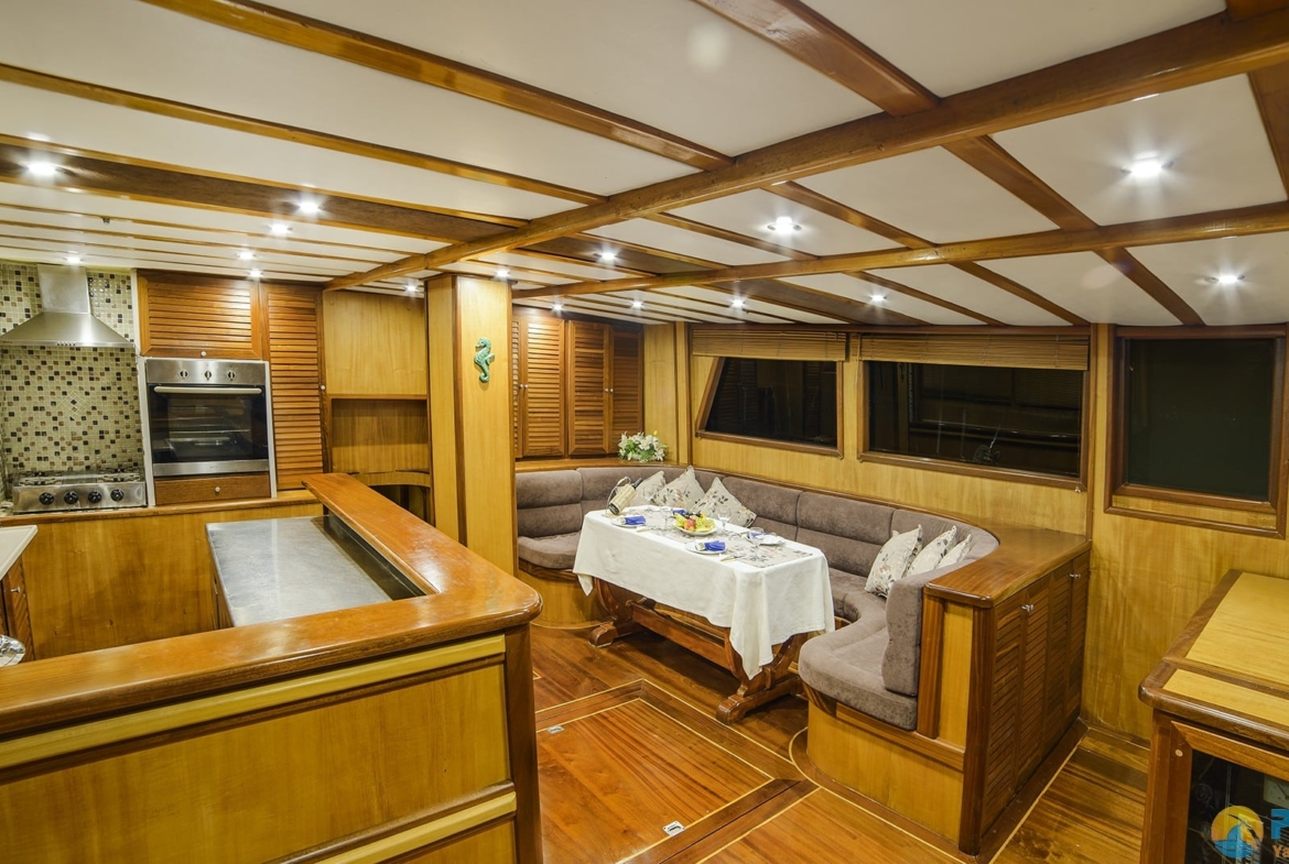 Sude Deniz Kiralık Gulet Yat Tekne Mavi Yolculuk Tur