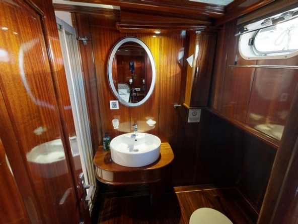 Dear Lila Gulet Fethiye – Lüks Mavi Yolculuk