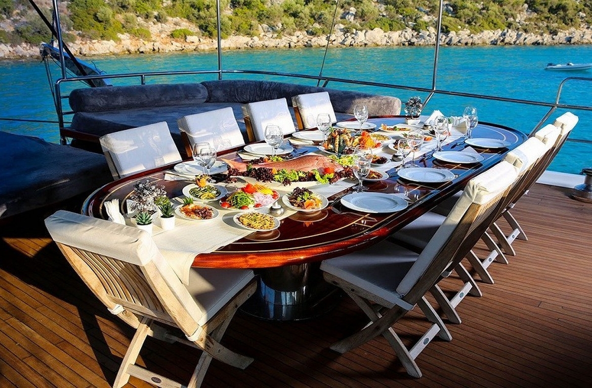 Diva Deniz Gulet – Marmaris Çıkışlı 6 Kabin Lüks Mavi Yolculuk