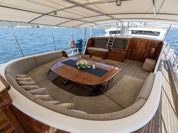 Duramaz Gulet – Fethiye Çıkışlı 6 Kabin Lüks Gulet Kiralama