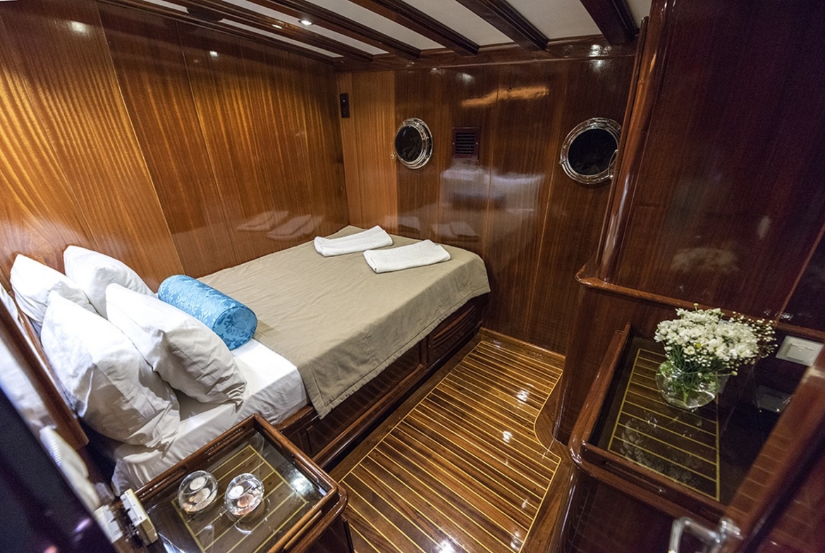 Duramaz Gulet – Fethiye Çıkışlı 6 Kabin Lüks Gulet Kiralama