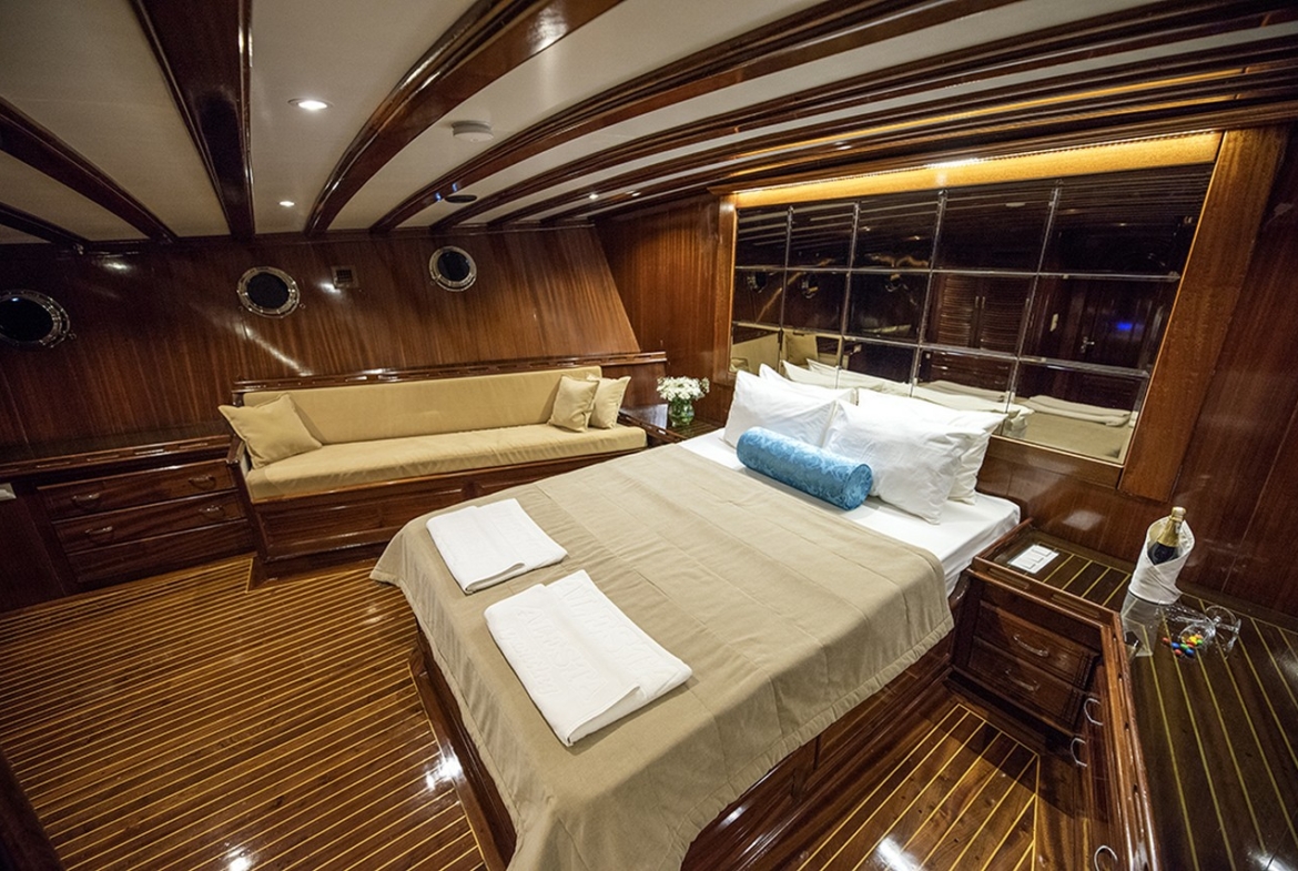 Duramaz Gulet – Fethiye Çıkışlı 6 Kabin Lüks Gulet Kiralama