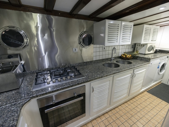 Duramaz Gulet – Fethiye Çıkışlı 6 Kabin Lüks Gulet Kiralama