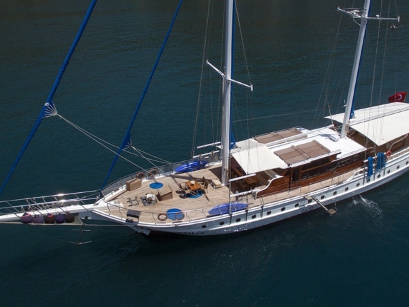 Duramaz Gulet – Fethiye Çıkışlı 6 Kabin Lüks Gulet Kiralama
