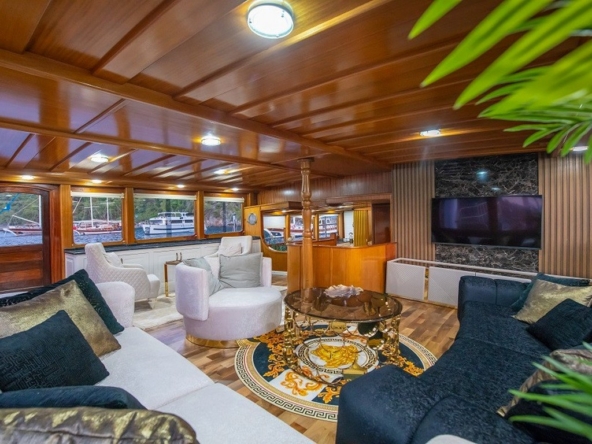 Grand Acar Gulet | Kalabalık Gruplar İçin Lüks Tekne Tatili