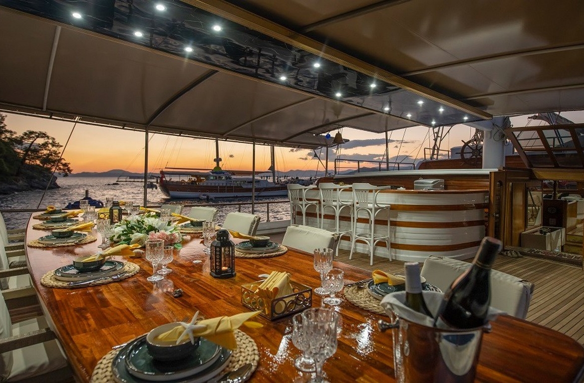 Grand Acar Gulet | Kalabalık Gruplar İçin Lüks Tekne Tatili