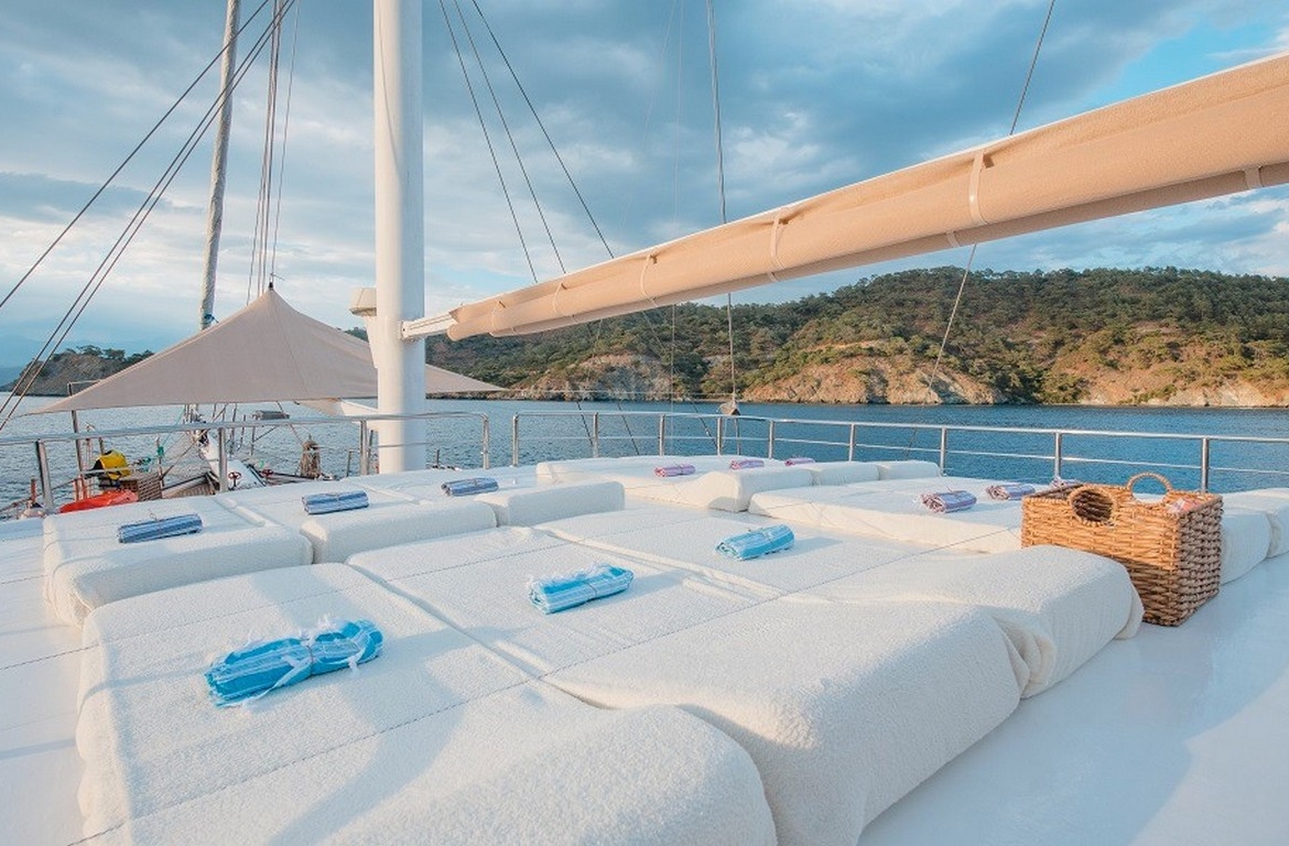 Grand Acar Gulet | Kalabalık Gruplar İçin Lüks Tekne Tatili
