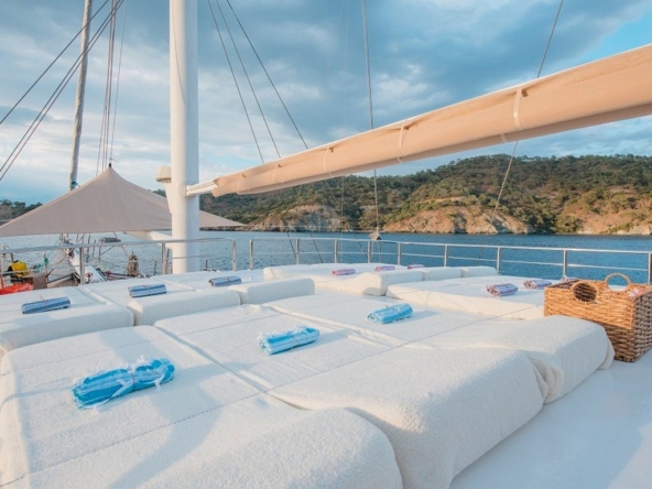 Grand Acar Gulet | Kalabalık Gruplar İçin Lüks Tekne Tatili