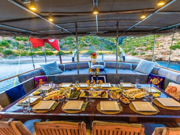 Grande Mare Gulet | Bodrum Lüks Tekne Kiralama