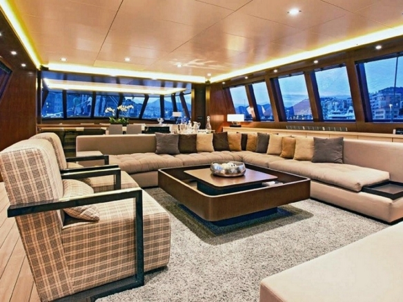 Bodrum’dan başlayan mavi turunuz için 46 m Infinity Gulet. 6 kabin, flybridge, jakuzi ve tüm su sporları ekipmanlarıyla rüya gibi bir Blue Cruise deneyimi.