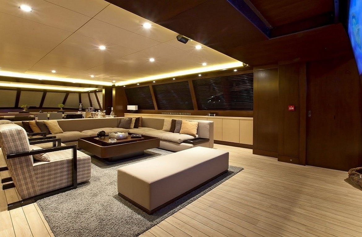 Bodrum’dan başlayan mavi turunuz için 46 m Infinity Gulet. 6 kabin, flybridge, jakuzi ve tüm su sporları ekipmanlarıyla rüya gibi bir Blue Cruise deneyimi.