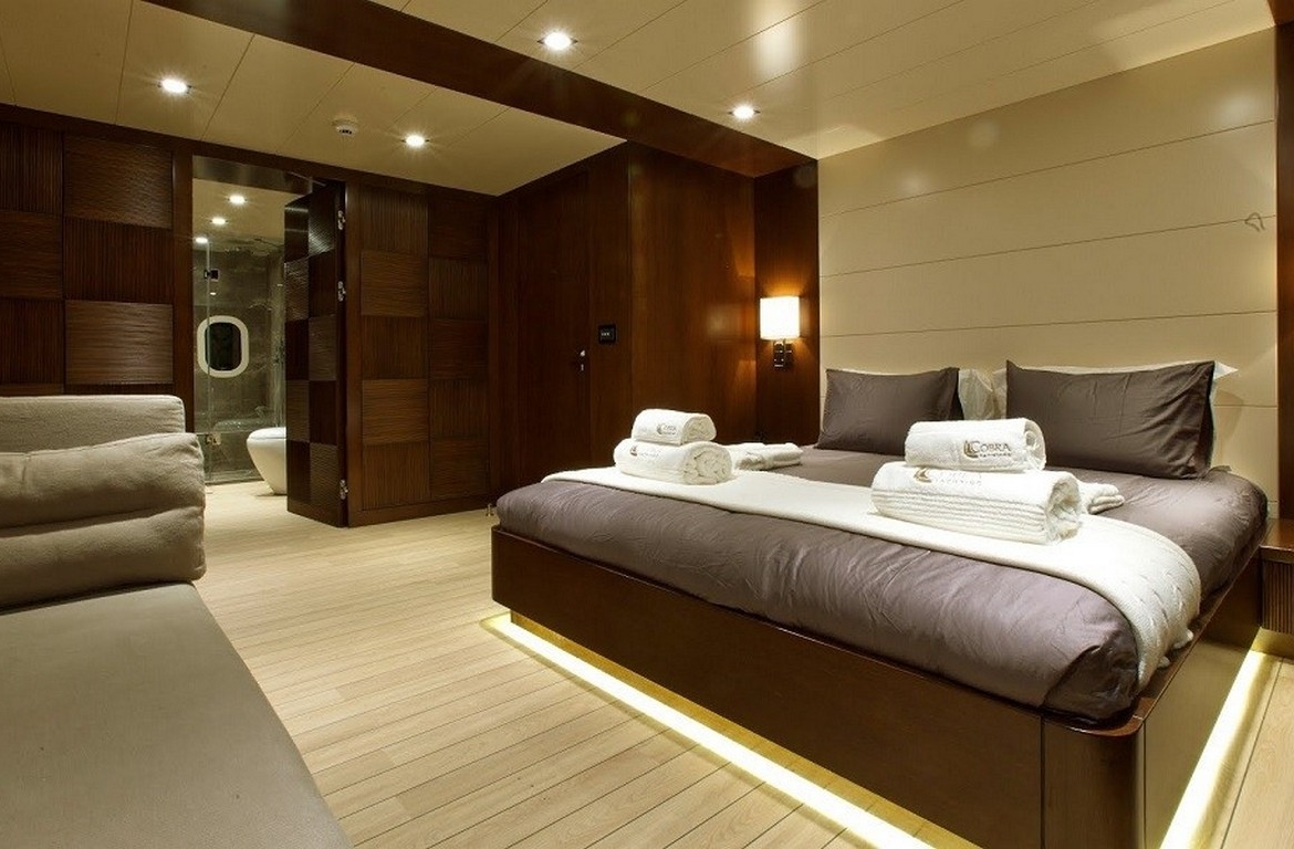 Bodrum’dan başlayan mavi turunuz için 46 m Infinity Gulet. 6 kabin, flybridge, jakuzi ve tüm su sporları ekipmanlarıyla rüya gibi bir Blue Cruise deneyimi.