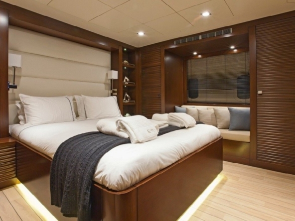 Bodrum’dan başlayan mavi turunuz için 46 m Infinity Gulet. 6 kabin, flybridge, jakuzi ve tüm su sporları ekipmanlarıyla rüya gibi bir Blue Cruise deneyimi.