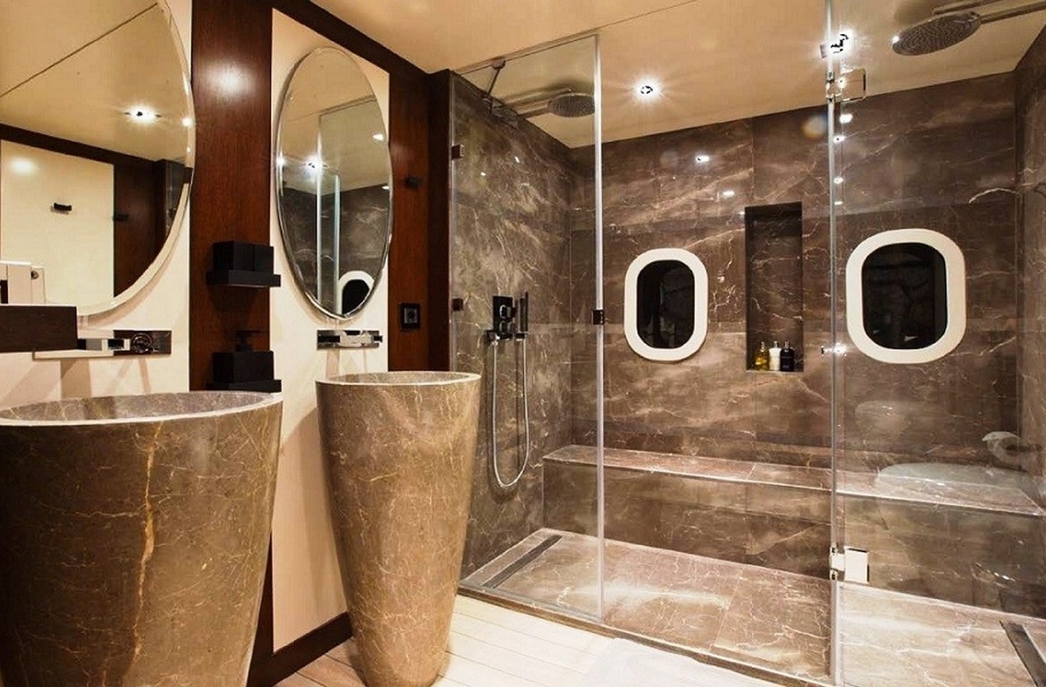 Bodrum’dan başlayan mavi turunuz için 46 m Infinity Gulet. 6 kabin, flybridge, jakuzi ve tüm su sporları ekipmanlarıyla rüya gibi bir Blue Cruise deneyimi.