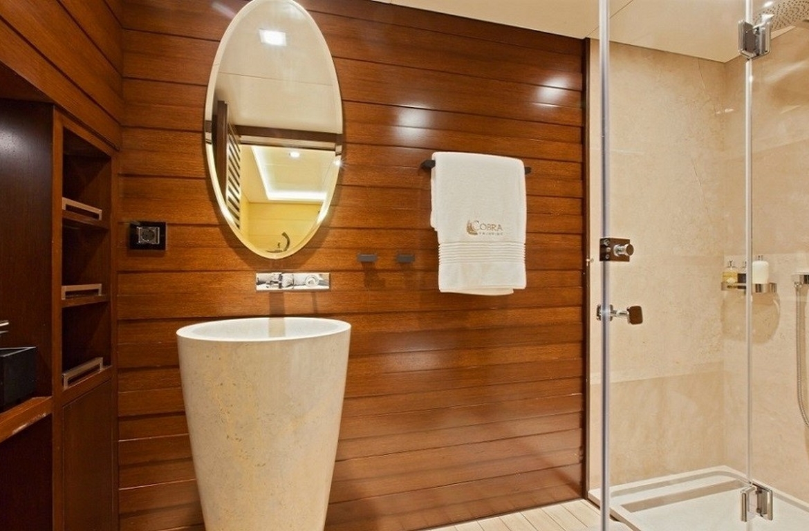 Bodrum’dan başlayan mavi turunuz için 46 m Infinity Gulet. 6 kabin, flybridge, jakuzi ve tüm su sporları ekipmanlarıyla rüya gibi bir Blue Cruise deneyimi.