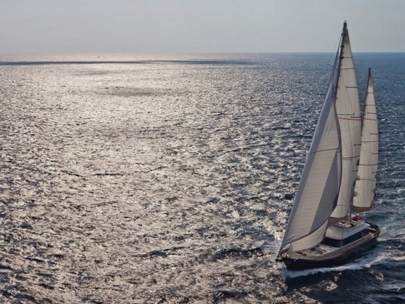 Bodrum’dan başlayan mavi turunuz için 46 m Infinity Gulet. 6 kabin, flybridge, jakuzi ve tüm su sporları ekipmanlarıyla rüya gibi bir Blue Cruise deneyimi.