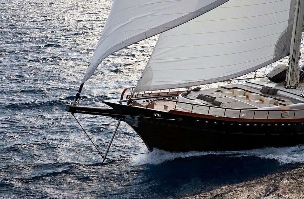 Bodrum’dan başlayan mavi turunuz için 46 m Infinity Gulet. 6 kabin, flybridge, jakuzi ve tüm su sporları ekipmanlarıyla rüya gibi bir Blue Cruise deneyimi.