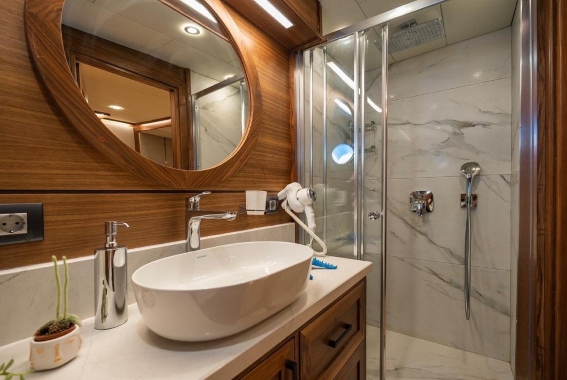 Junior Orcun Gulet – 6 Kabin, 12 Kişilik Lüks Mavi Tur