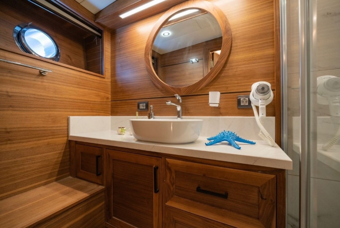 Junior Orcun Gulet – 6 Kabin, 12 Kişilik Lüks Mavi Tur