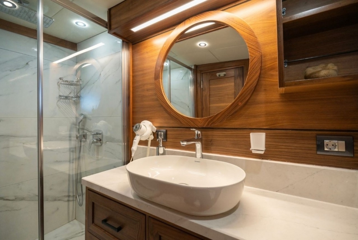 Junior Orcun Gulet – 6 Kabin, 12 Kişilik Lüks Mavi Tur