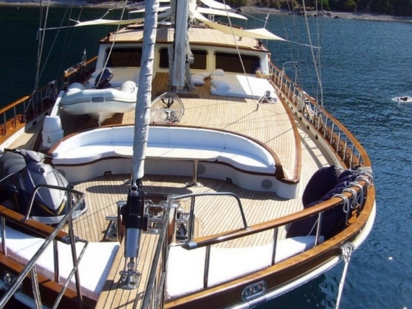 Kaya Güneri 5 – Mavi Yolculukta Deluxe Gulet