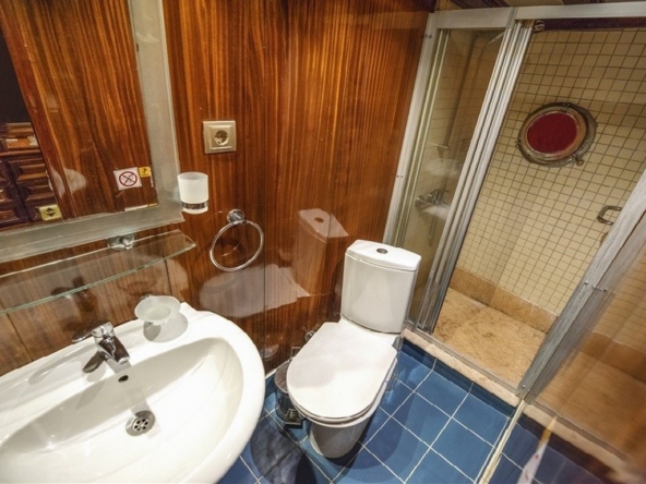 Türkiye’de Kayhan 11 Gulet kiralayın: 34 metre uzunluk, 10 kabin, 20 kişilik konfor ve unutulmaz mavi yolculuk deneyimi