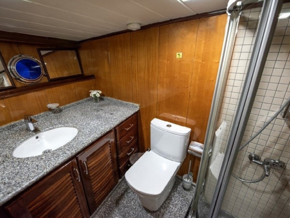 Kayhan 8 – Konforlu 6 Kabinli Lüks Gulet Tatili