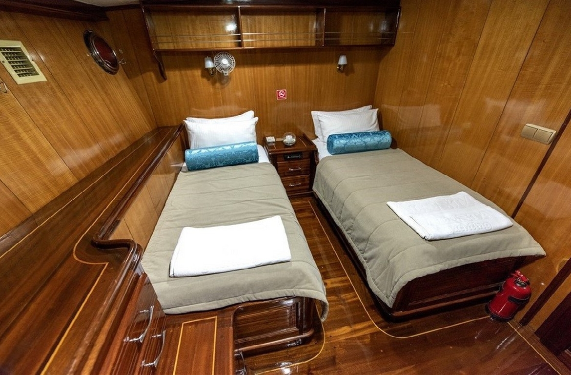 Kayhan 8 – Konforlu 6 Kabinli Lüks Gulet Tatili