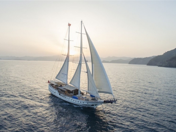 Kayhan 8 – Konforlu 6 Kabinli Lüks Gulet Tatili