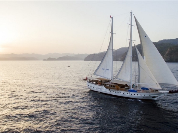 Kayhan 8 – Konforlu 6 Kabinli Lüks Gulet Tatili