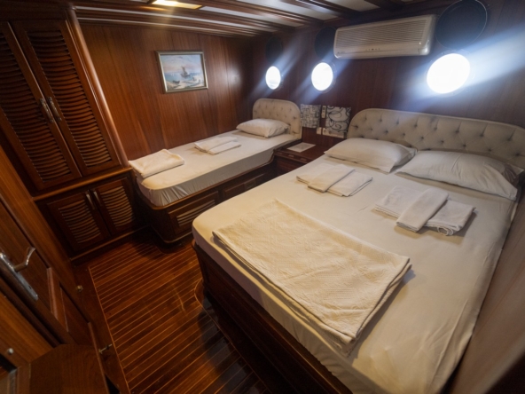 Princess Lila Gulet ile Bodrum çıkışlı lüks mavi yolculuk. 8 kabin, 16 kişi kapasite, geniş salon ve su sporları ile unutulmaz tatil.