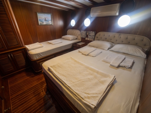 Princess Lila Gulet ile Bodrum çıkışlı lüks mavi yolculuk. 8 kabin, 16 kişi kapasite, geniş salon ve su sporları ile unutulmaz tatil.