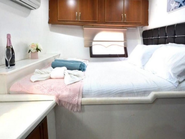 Sirena Gulet ile Adriyatik’te Split çıkışlı özel mavi yolculuk deneyimi. 5 kabin, 10 kişilik konfor ve profesyonel mürettebatla unutulmaz bir tatil sizi bekliyor.