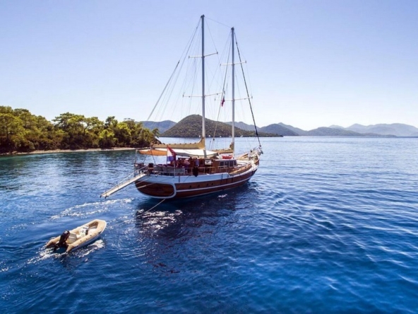 Sirena Gulet ile Adriyatik’te Split çıkışlı özel mavi yolculuk deneyimi. 5 kabin, 10 kişilik konfor ve profesyonel mürettebatla unutulmaz bir tatil sizi bekliyor.