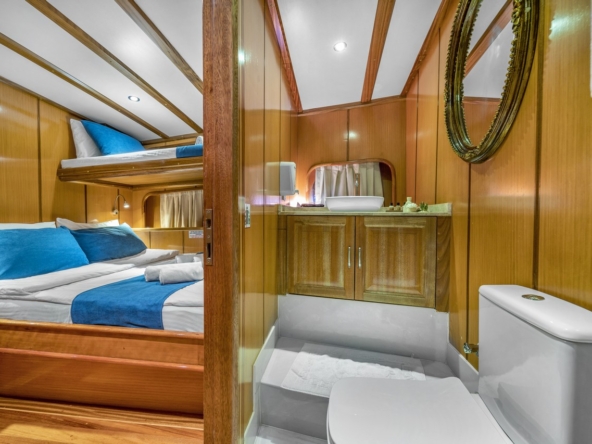 Tersane 8 Kiralık Gulet 14 kabinli 32 Kişi Kapasiteli, arkadaşlar veya aileler için Akdeniz’de premium deniz tatili ve özel rotalar sunar.