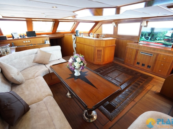 Arabella Yat Gulet Tekne Kiralik Luks Platin Yatçılık