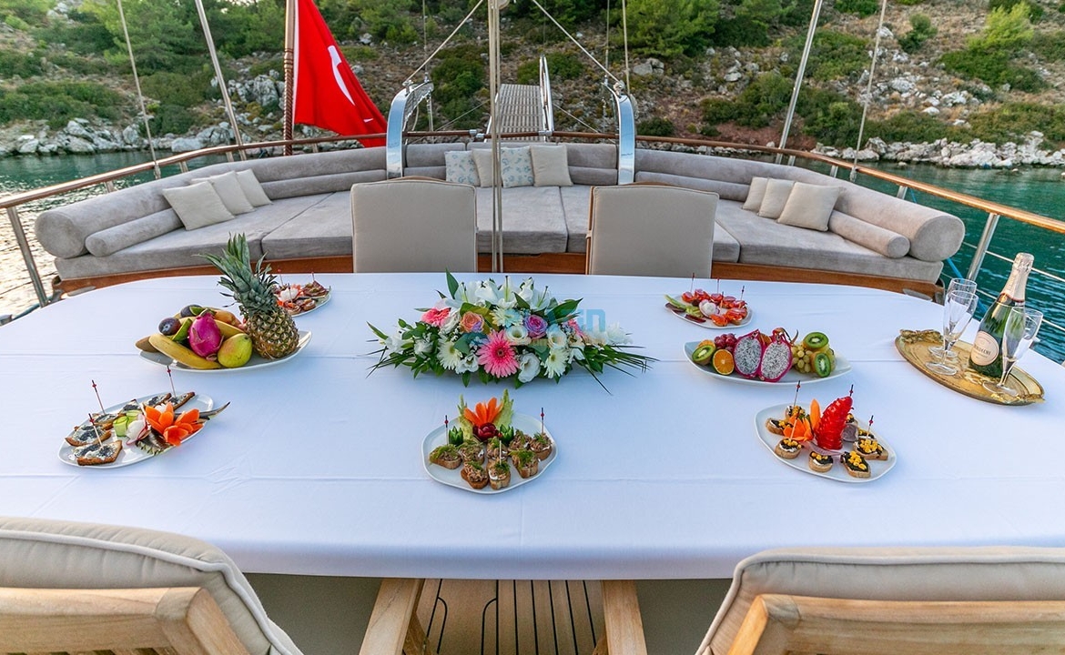 Blue Heaven Tekne Kiralama Gulet Yat