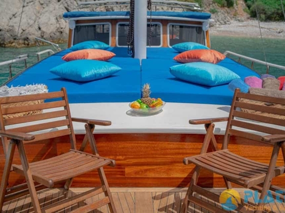 Kiralık 6 Kişilik 3 Kabin küçük Tekne Yat Gulet Fethiye