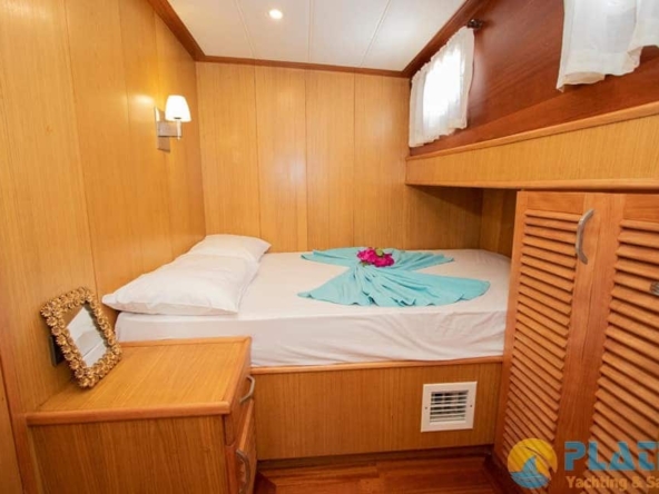 Kiralık 6 Kişilik 3 Kabin küçük Tekne Yat Gulet Fethiye