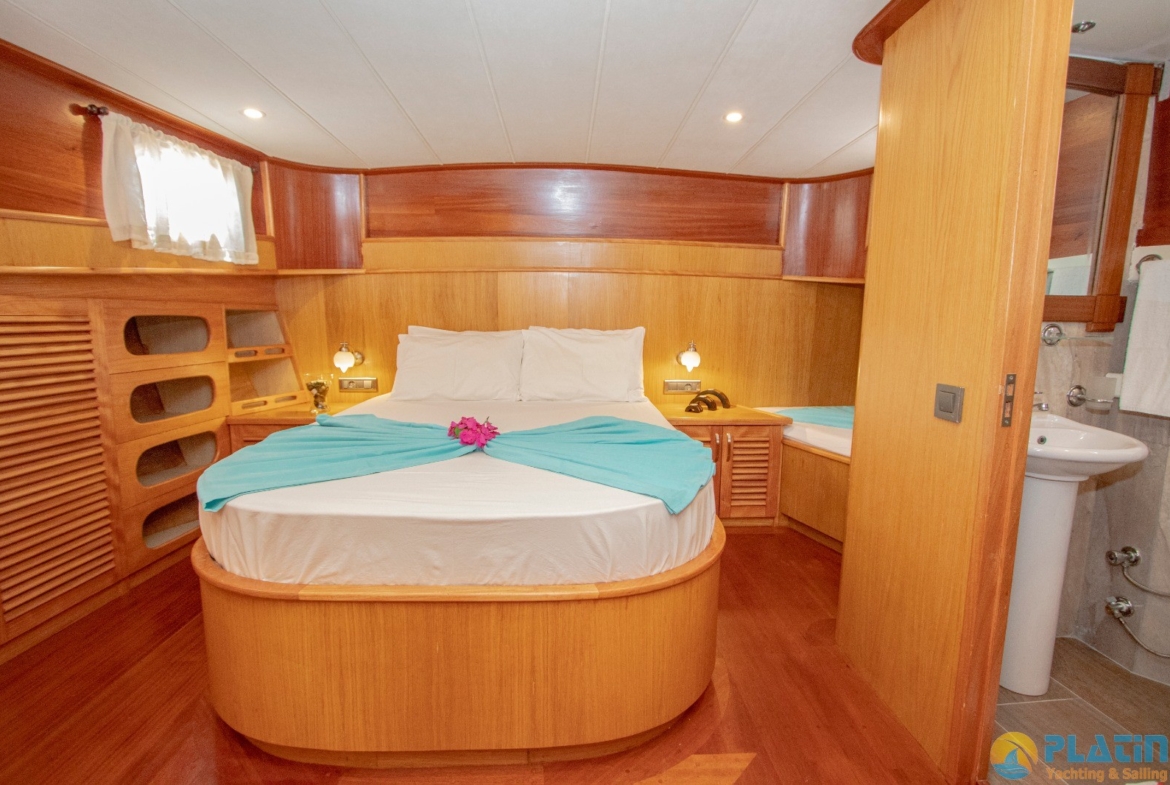Kiralık 6 Kişilik 3 Kabin küçük Tekne Yat Gulet Fethiye 3