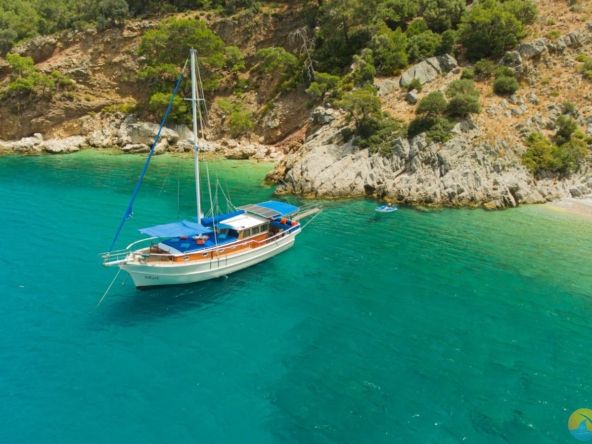 Kiralık 6 Kişilik 3 Kabin küçük Tekne Yat Gulet Fethiye 3