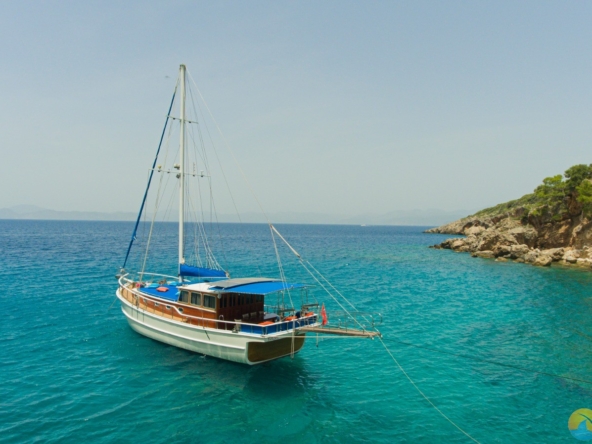 Kiralık 6 Kişilik 3 Kabin küçük Tekne Yat Gulet Fethiye 3