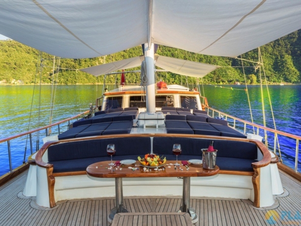 Remzi Yılmaz Kiralık Gulet Tekne Yat Mavi Yolculuk