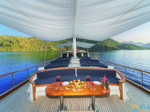 Remzi Yılmaz Kiralık Gulet Tekne Yat Mavi Yolculuk