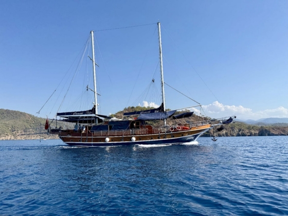 Cemal Efe Gulet Kiralama | Fethiye Çıkışlı Ekonomik Mavi Yolculuk