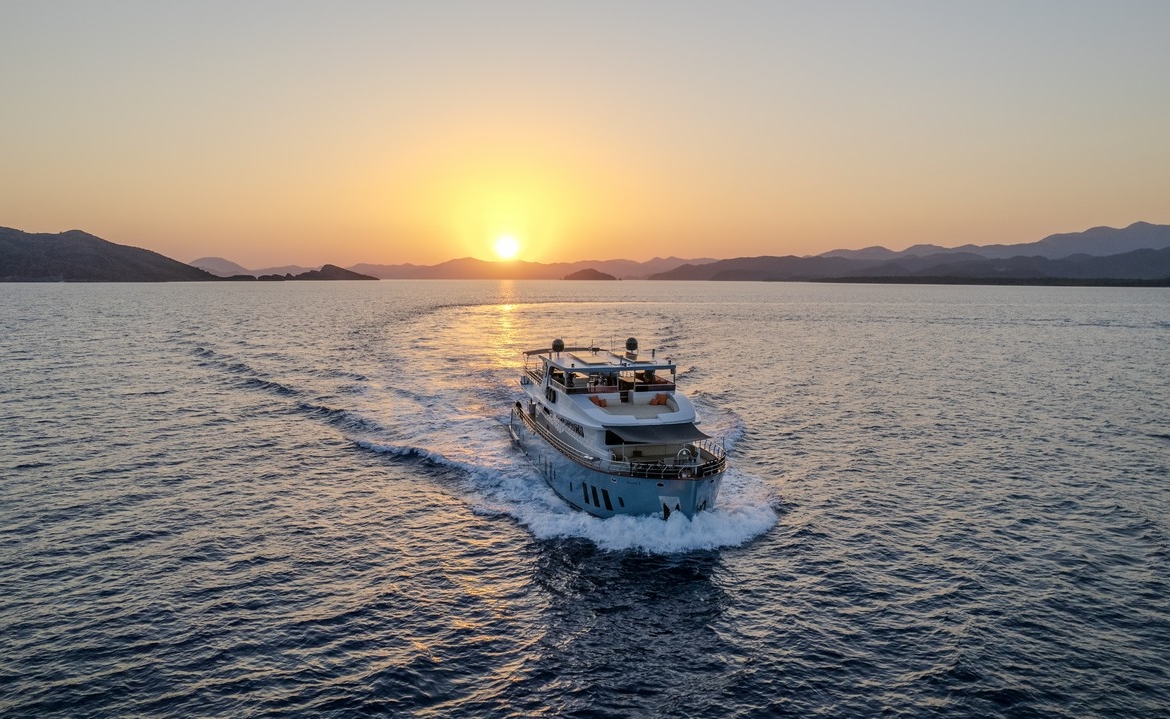 Fethiye Trawler Kiralama | Simay F ile Premium Deniz Tatili