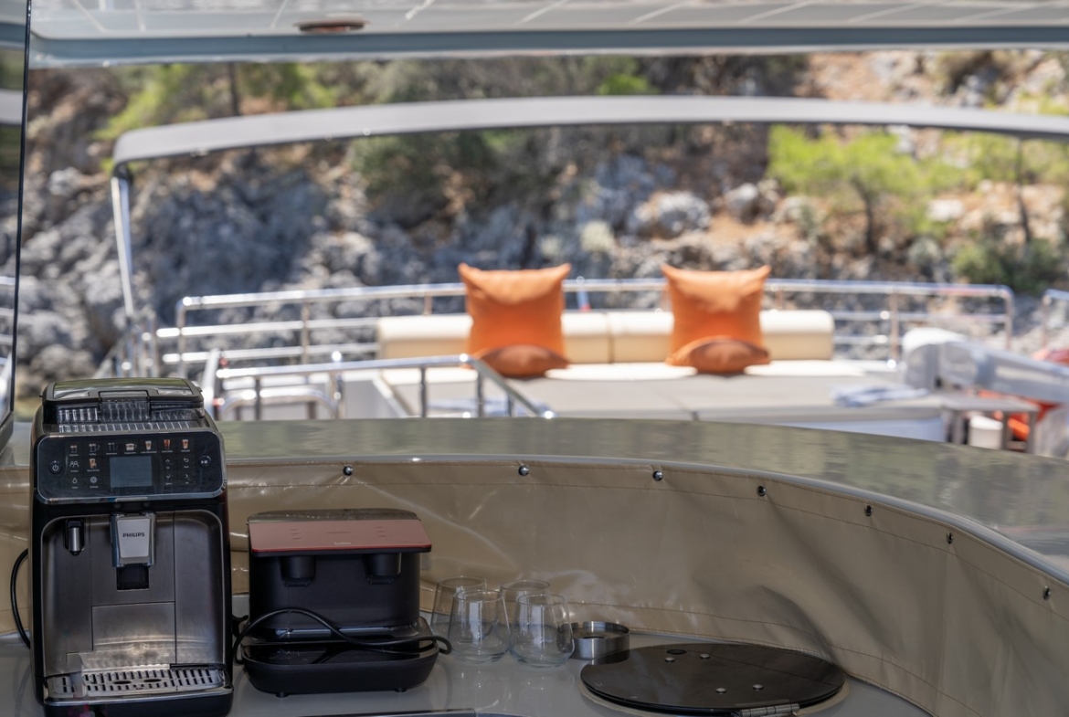 Fethiye Trawler Kiralama | Simay F ile Premium Deniz Tatili